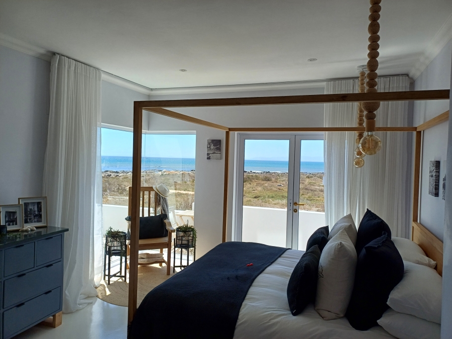 4 Bedroom Property for Sale in Sandy Point Western Cape